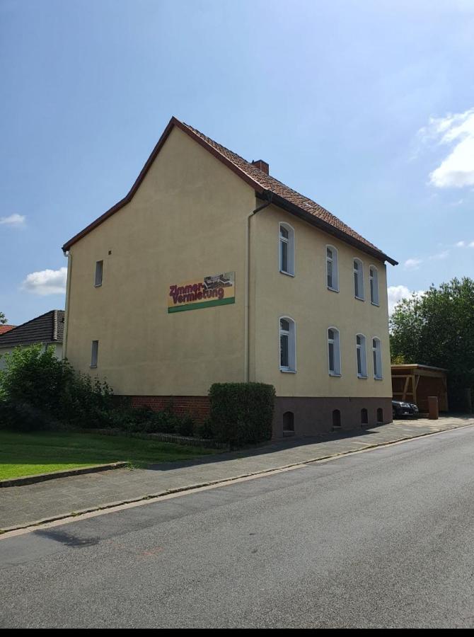 Zimmervermietung Lannik Hotel Hildesheim Exterior photo